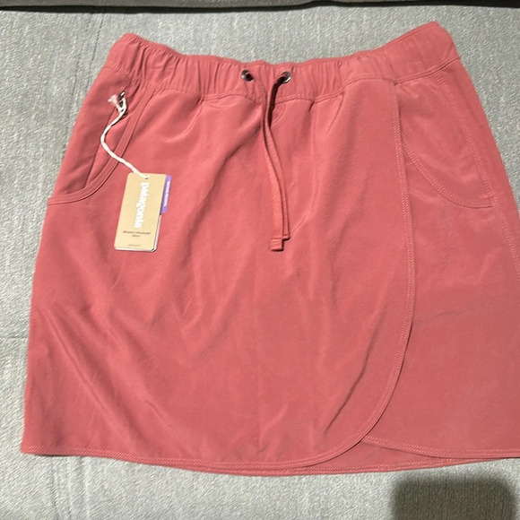 Nwt Patagonia® 
Women's Fleetwith Skort - Picture 1 of 4